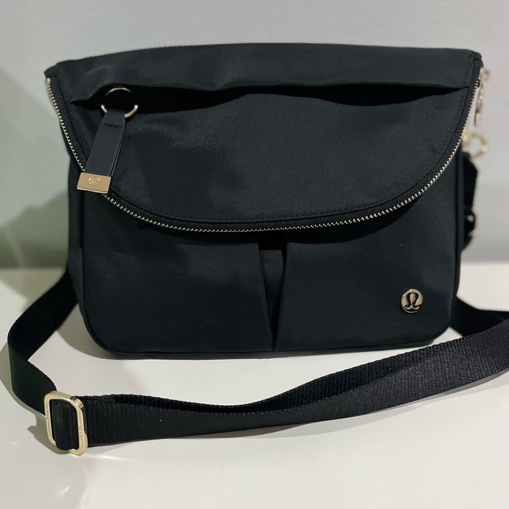 NWOT Lululemon All Night Festival Bag